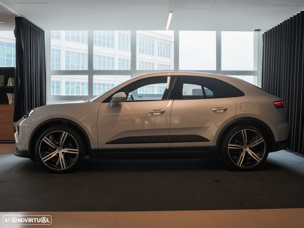 Porsche Macan Electric 4 - 9