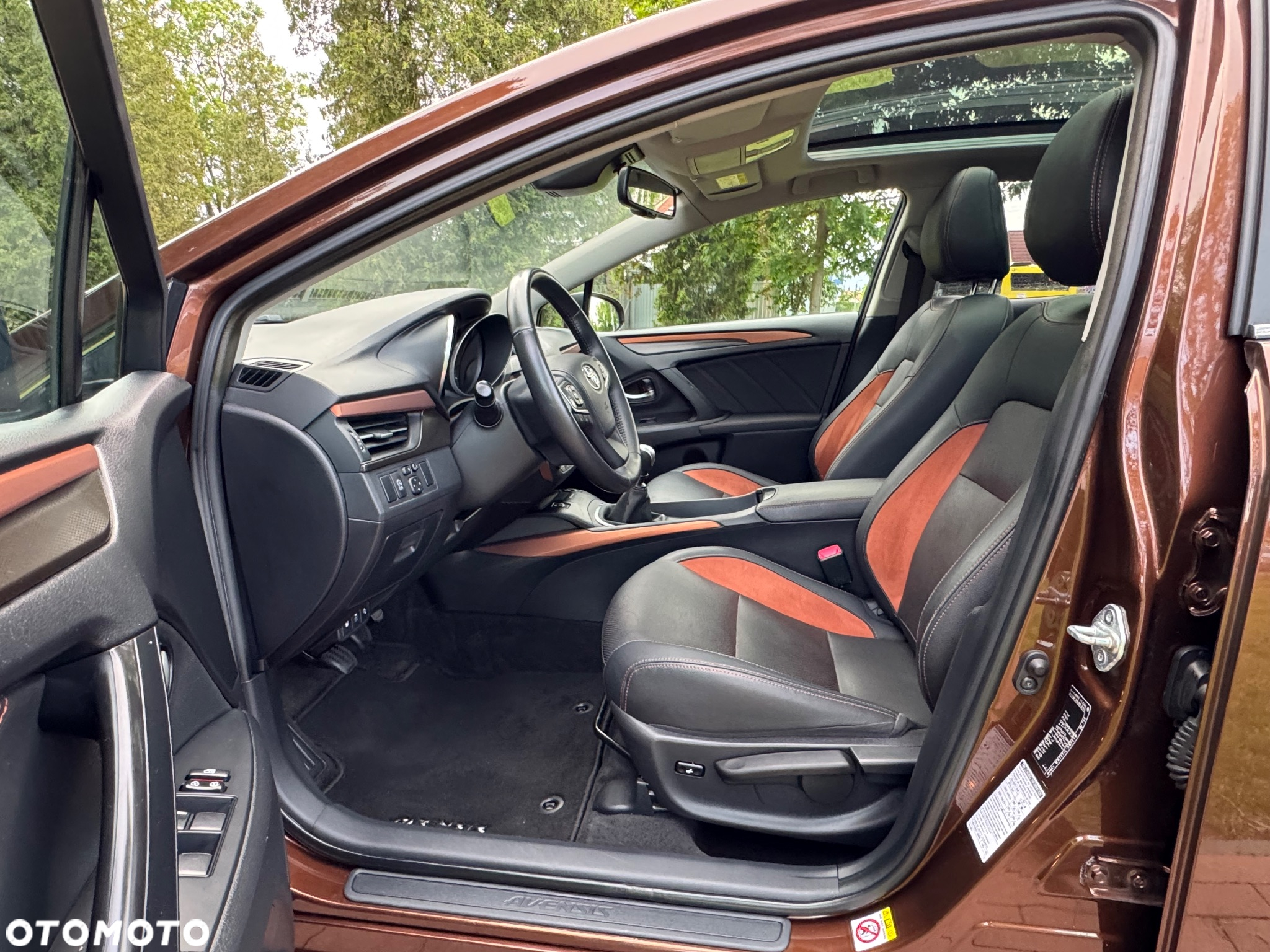 Toyota Avensis 2.0 D-4D Prestige - 17