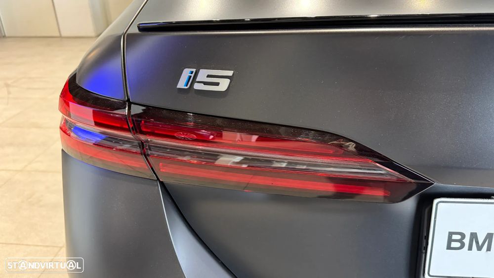 BMW i5 M60 xDrive Pack Desportivo M Pro - 17