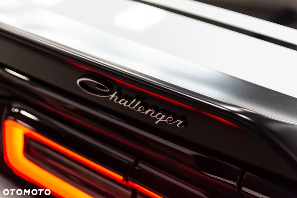 Dodge Challenger 6.2 Redeye Widebody - 14