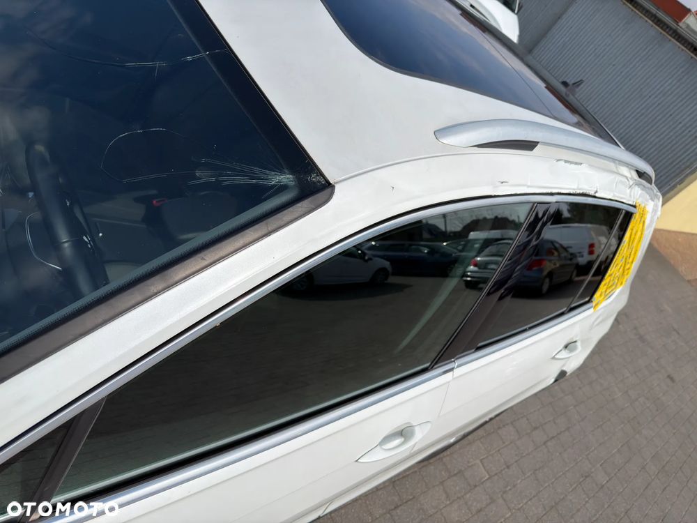 Volkswagen Tiguan - 12