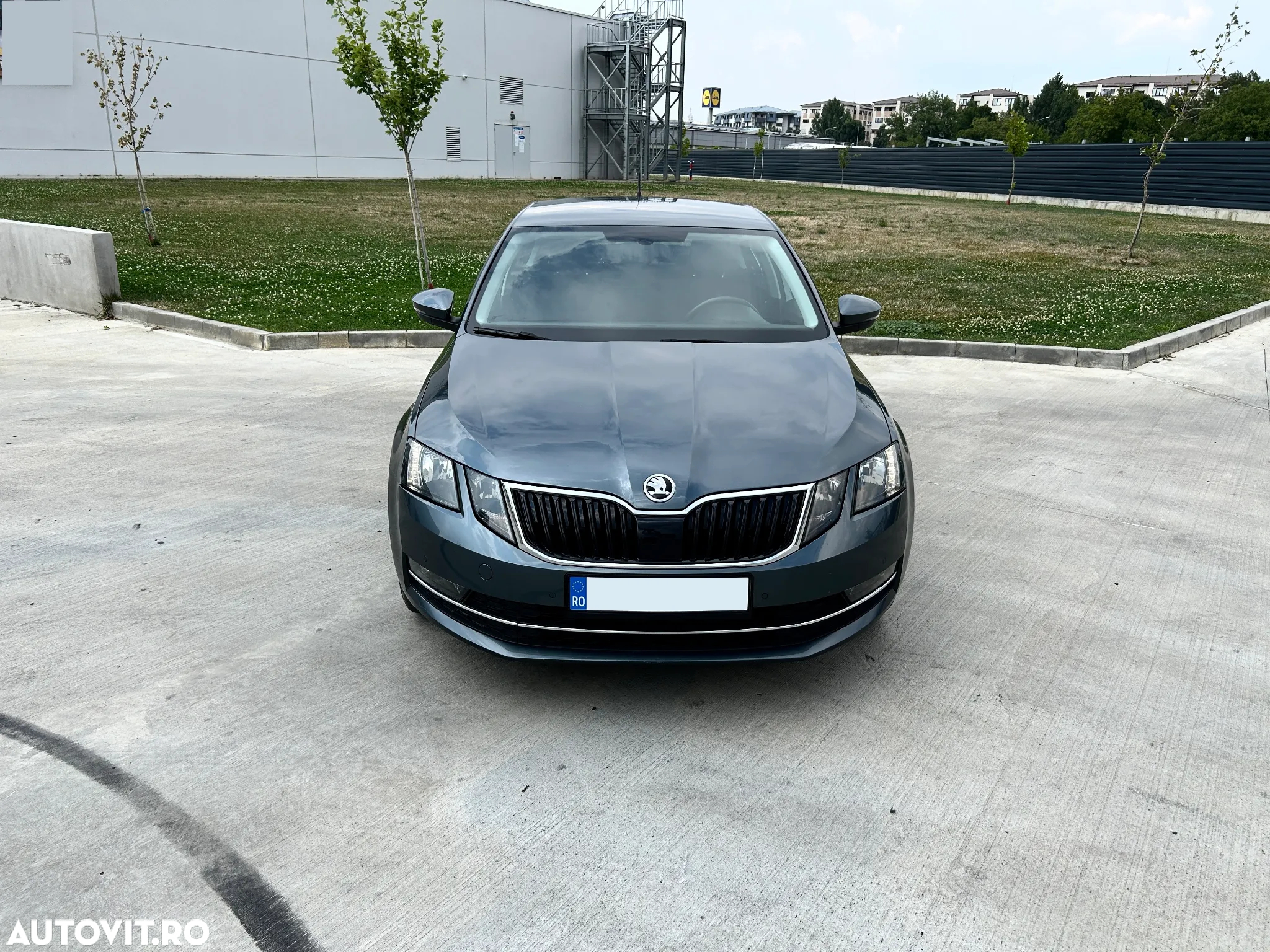 Skoda Octavia 2.0 TSI DSG Ambition - 19