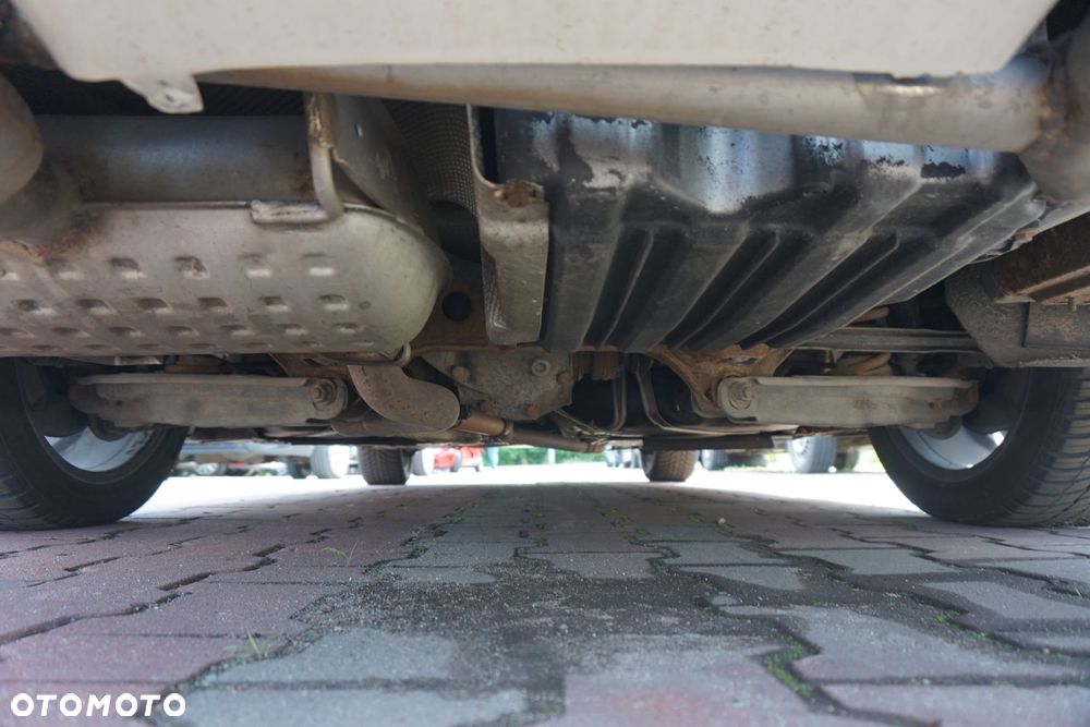 BMW 3 E90 SEDAN 2005 A34 2.0 16V N46B20B 150KM GS6-17BG BIAŁY na części - 12
