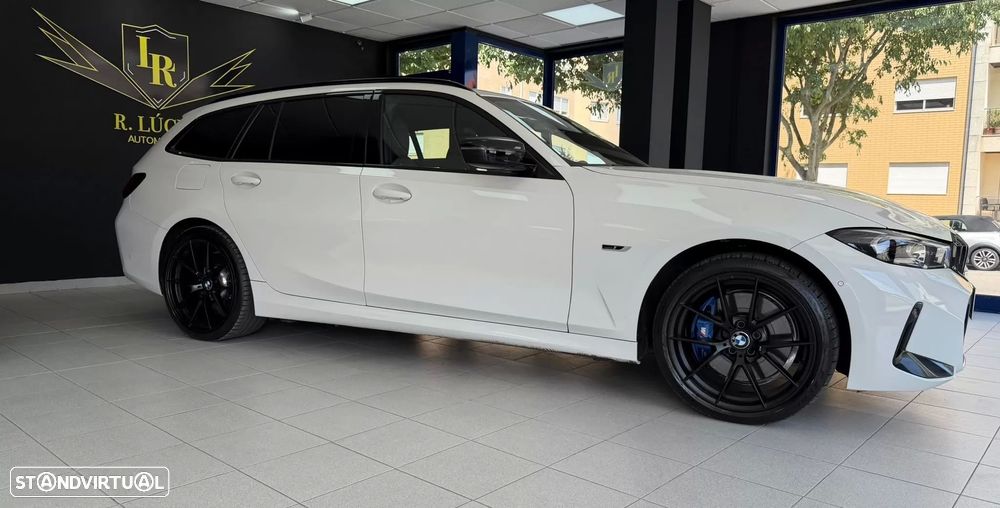 BMW 330 e Pack Desportivo M Auto - 38