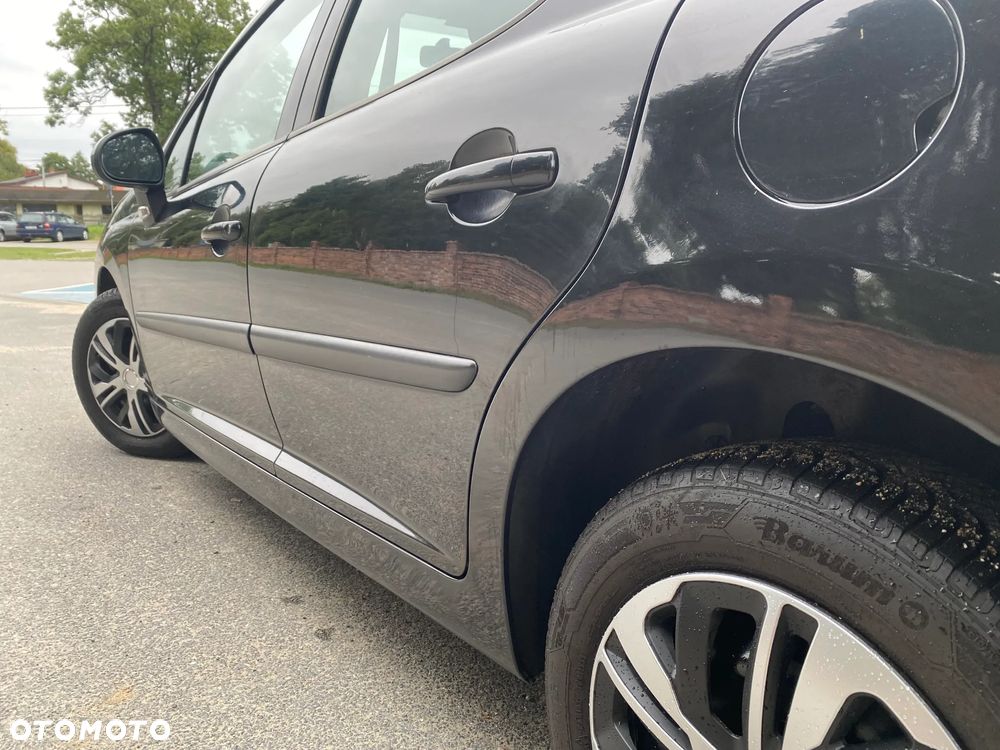 Peugeot 207 1.4 16V Presence - 19