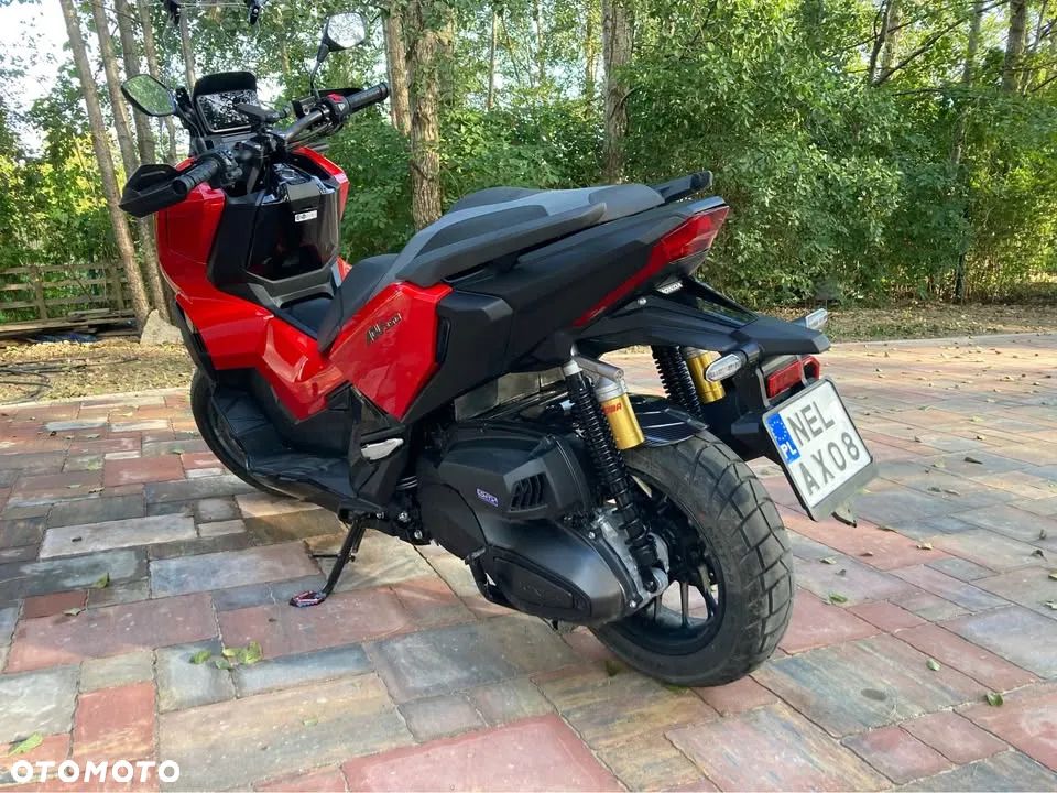 Honda ADV350 - 4