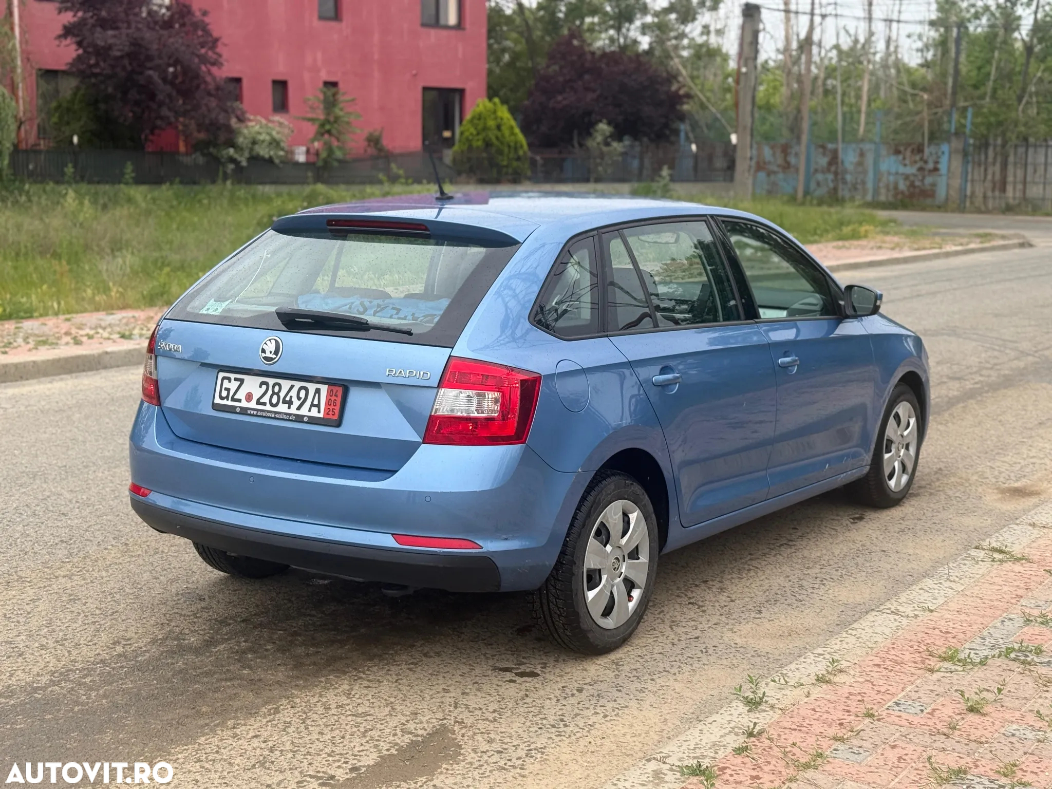 Skoda RAPID 1.4 TDI Active DSG - 4