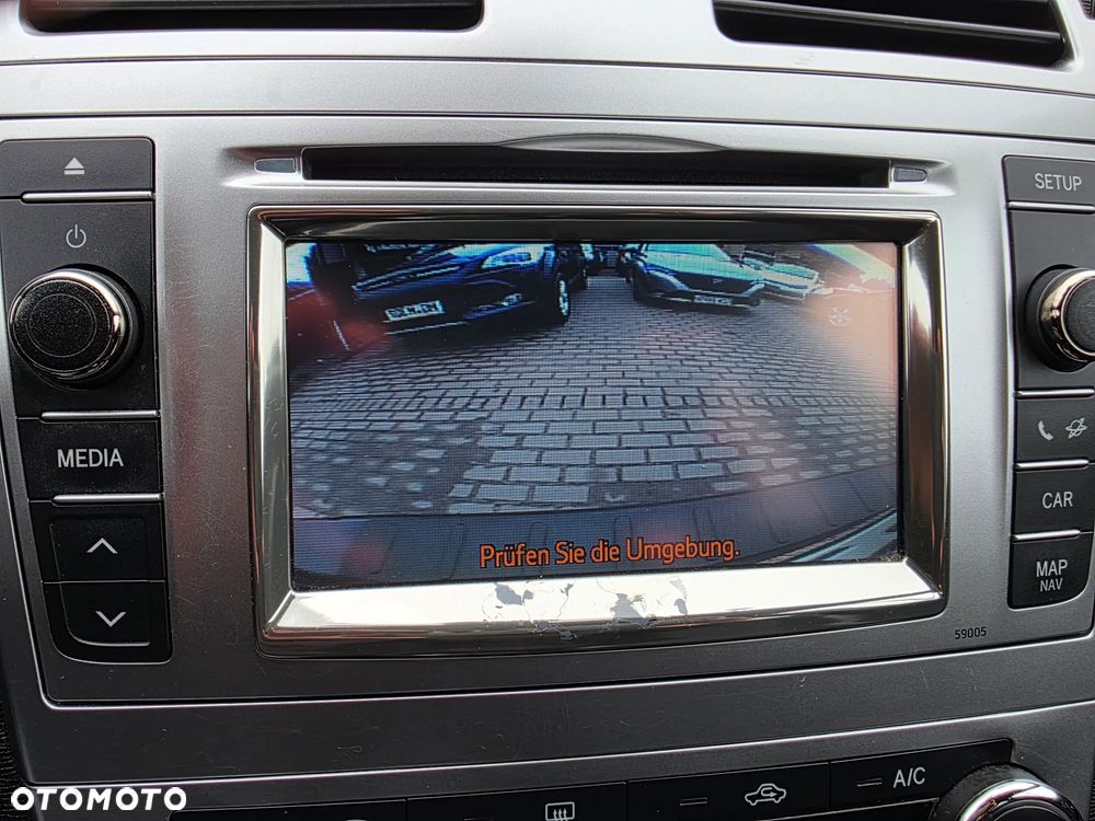 Toyota Avensis 2.0 D-4D Edition - 17
