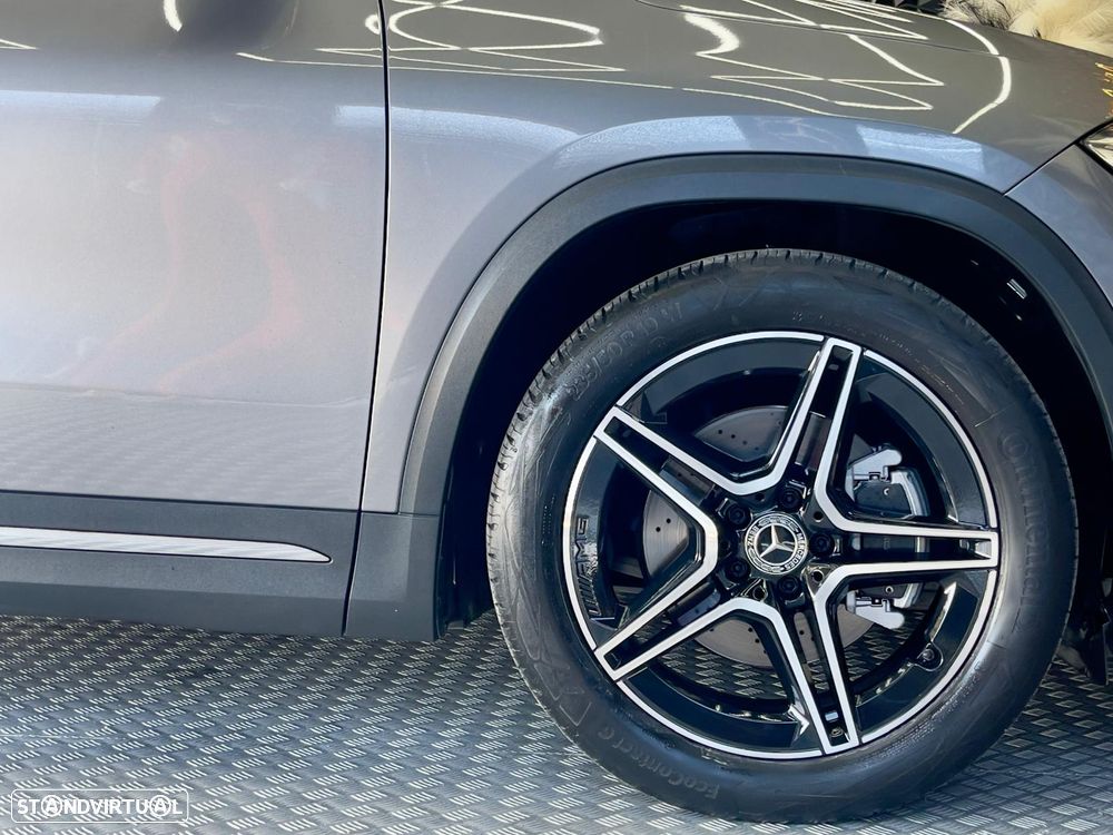 Mercedes-Benz GLA 180 d AMG Line - 38