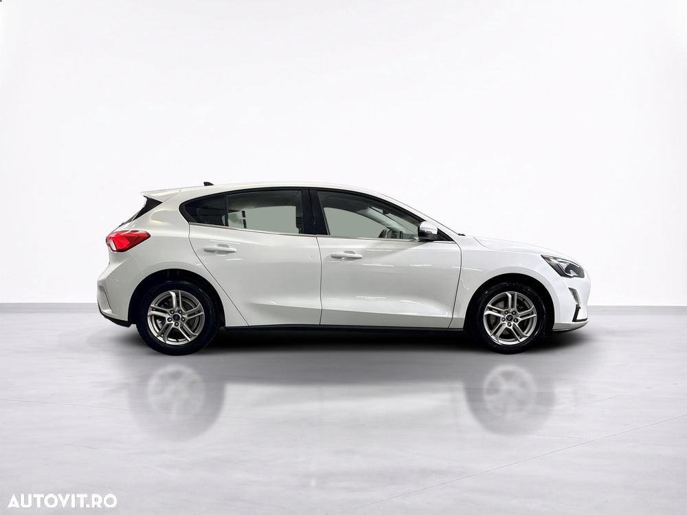 Ford Focus - 7