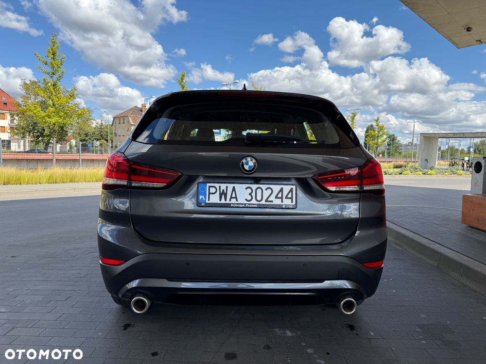 BMW X1 xDrive20i GPF Sport Line - 6