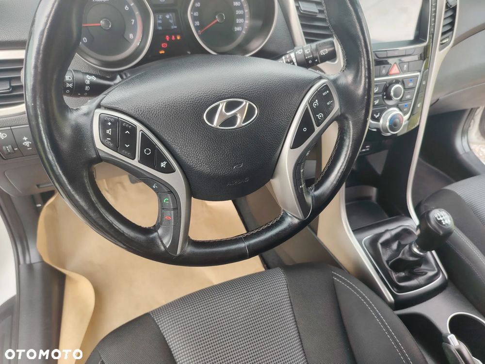 Hyundai i30 - 13