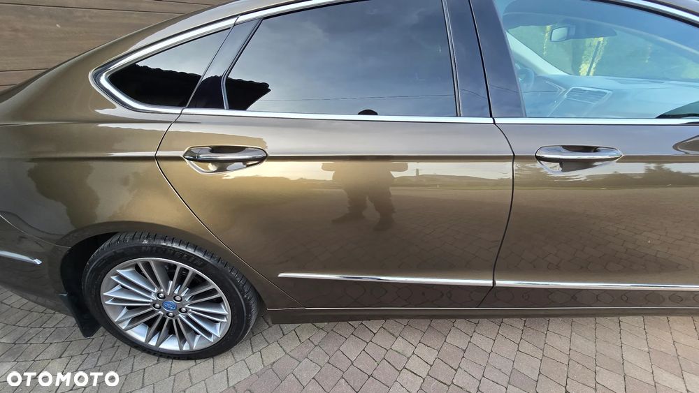 Ford Mondeo Vignale 2.0 EcoBoost - 21