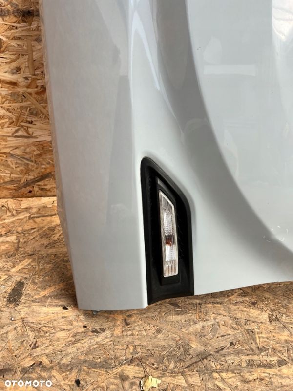 BŁOTNIK prawy KIA SOUL I 1 Kod lakieru: 1H - 4