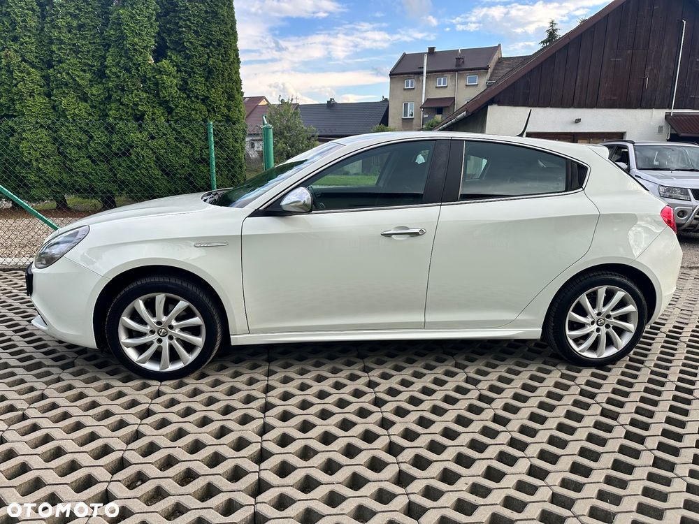 Alfa Romeo Giulietta 2.0 JTDM 16V - 6