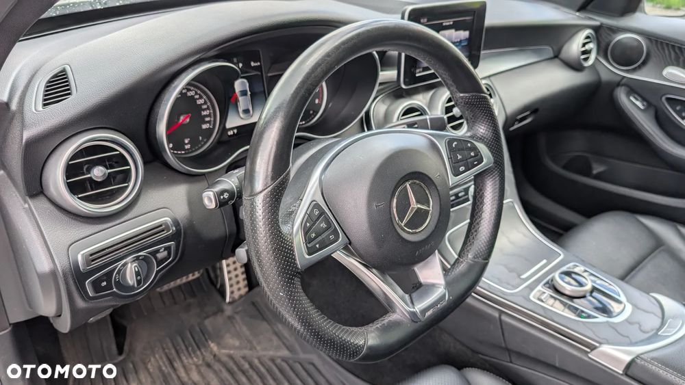 Mercedes-Benz Klasa C 300 7G-TRONIC AMG Line - 13