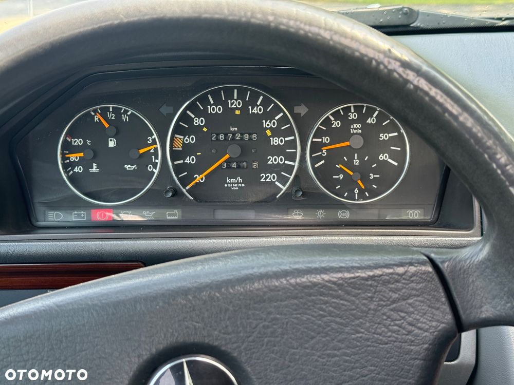 Mercedes-Benz W124 (1984-1993) - 12