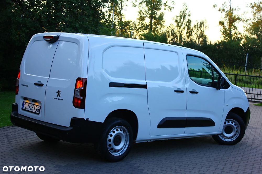 Peugeot PARTNER 1.5HDI 130KM AUTOMAT 8 BIEGÓW LONG DŁUGI 3 OSOBOWY PERFEKT AUTO NAVIGACJA KAMERY,ASYSTENTY,VF23% - 11