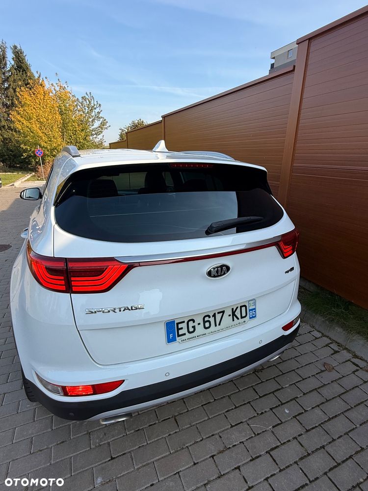 Kia Sportage 2.0 CRDI M 2WD - 13
