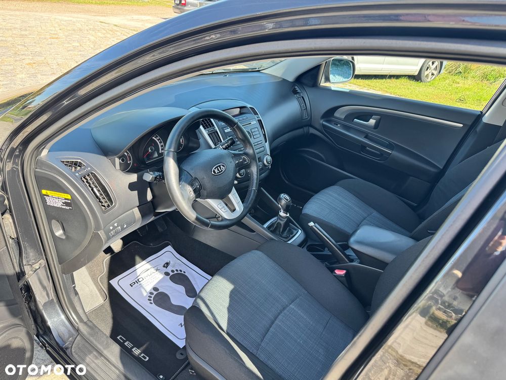 Kia Ceed 1.6 Crdi Optimum + - 16