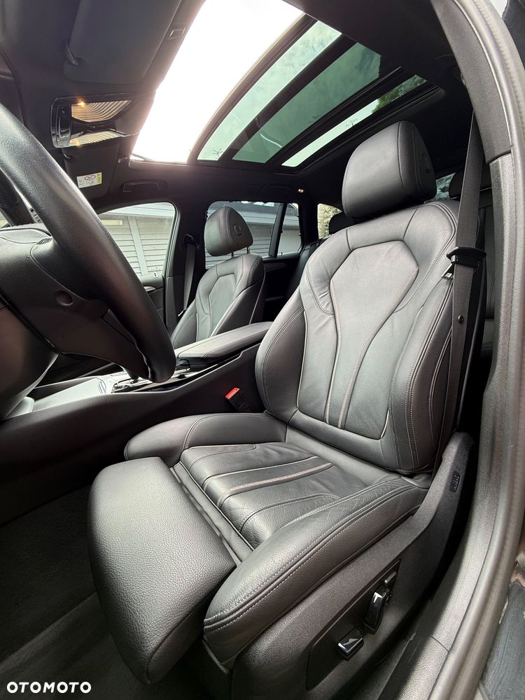 BMW Seria 5 518d Luxury Line sport - 8
