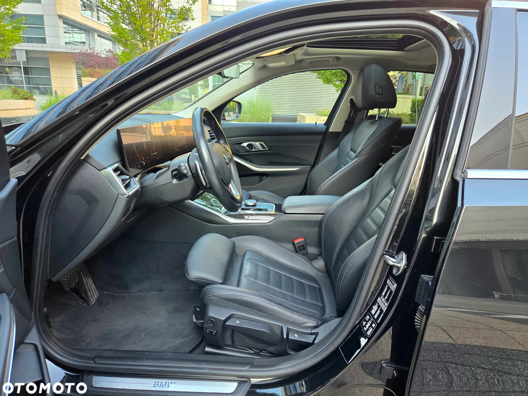 BMW Seria 3 320d xDrive Luxury Line sport - 11