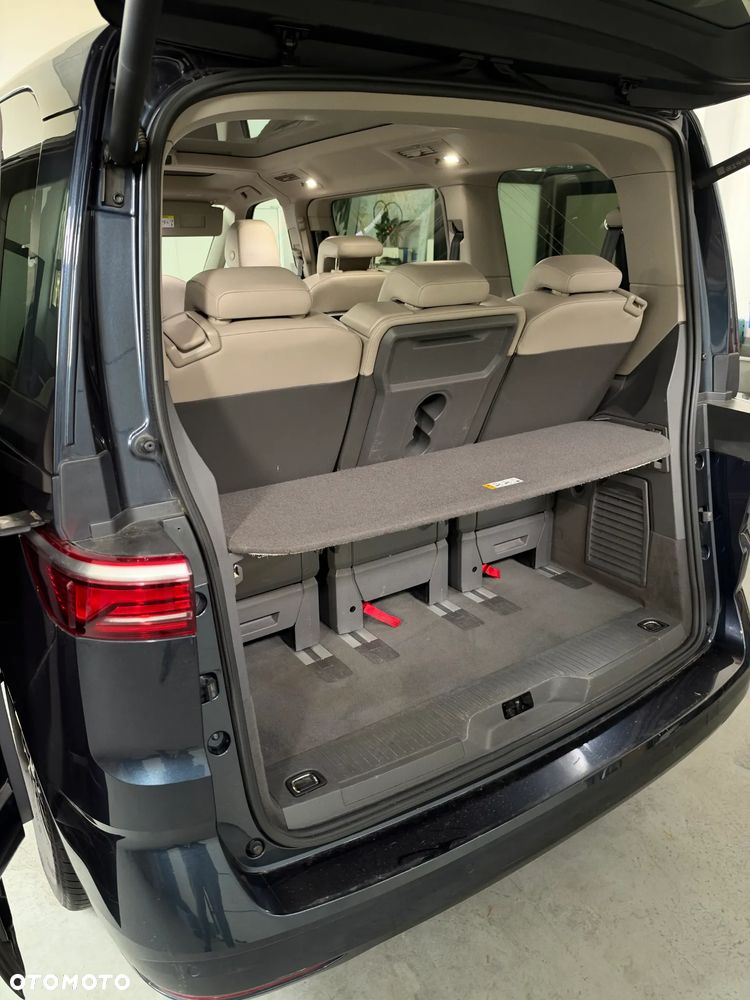 Volkswagen Multivan - 5