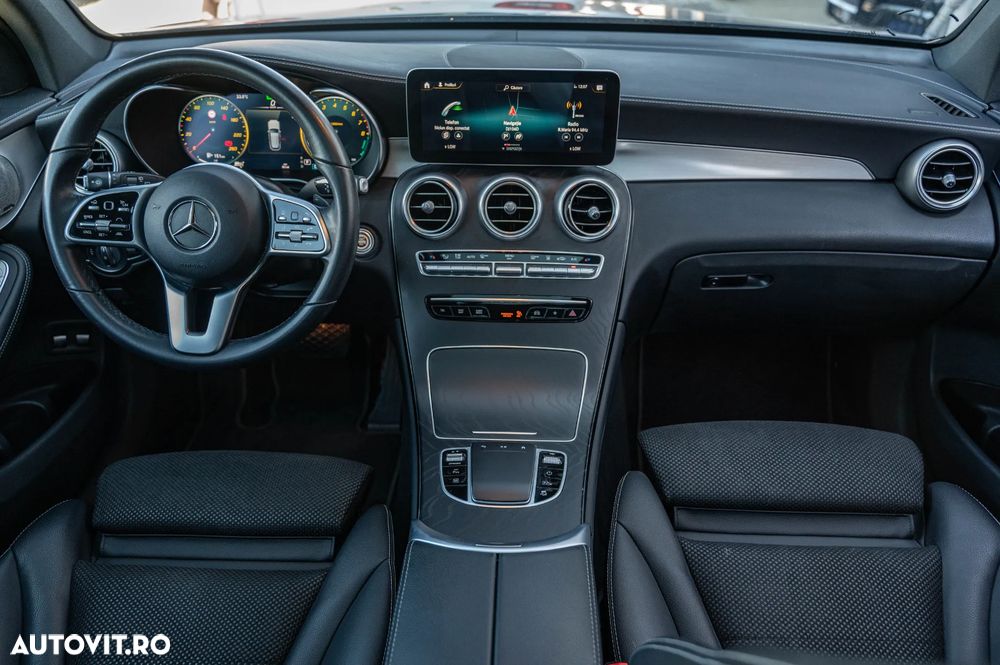 Mercedes-Benz GLC 300 e 4Matic 9G-TRONIC - 11