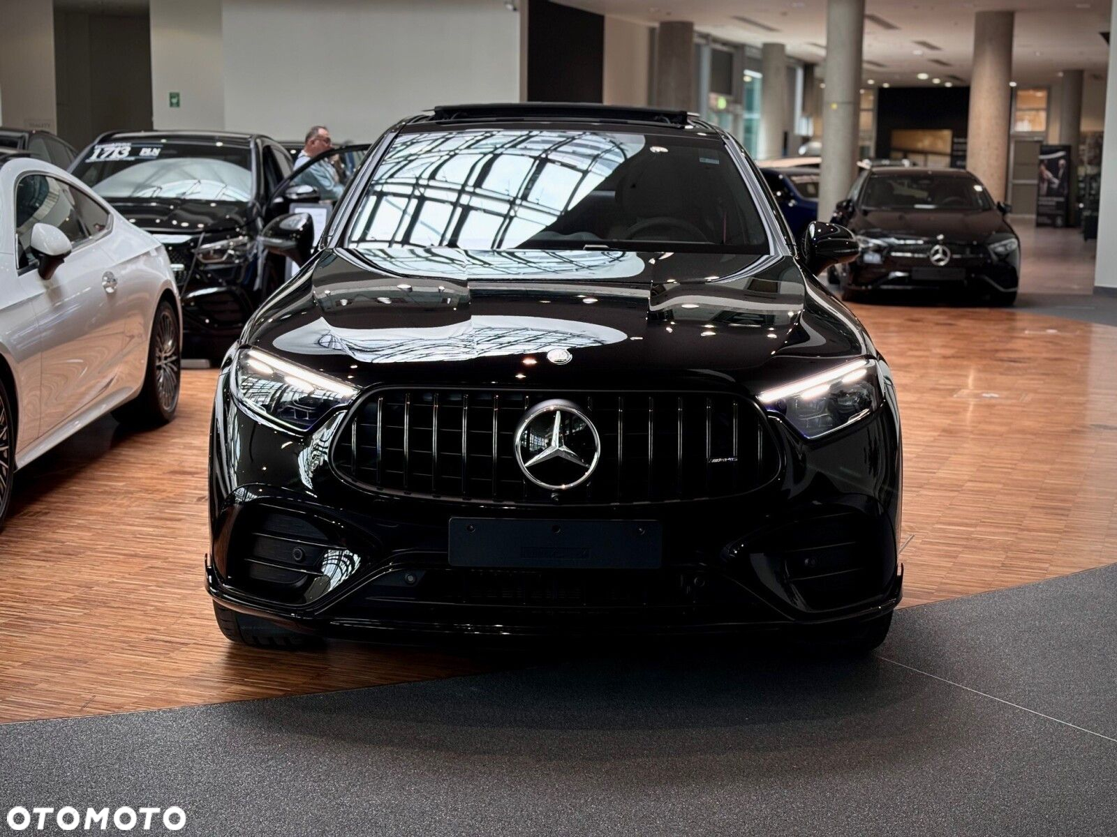 Mercedes-Benz GLC - 2