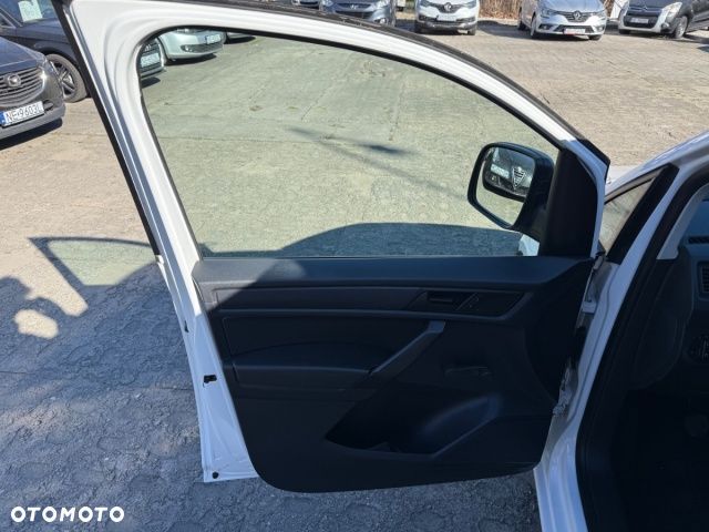 Volkswagen Caddy - 9