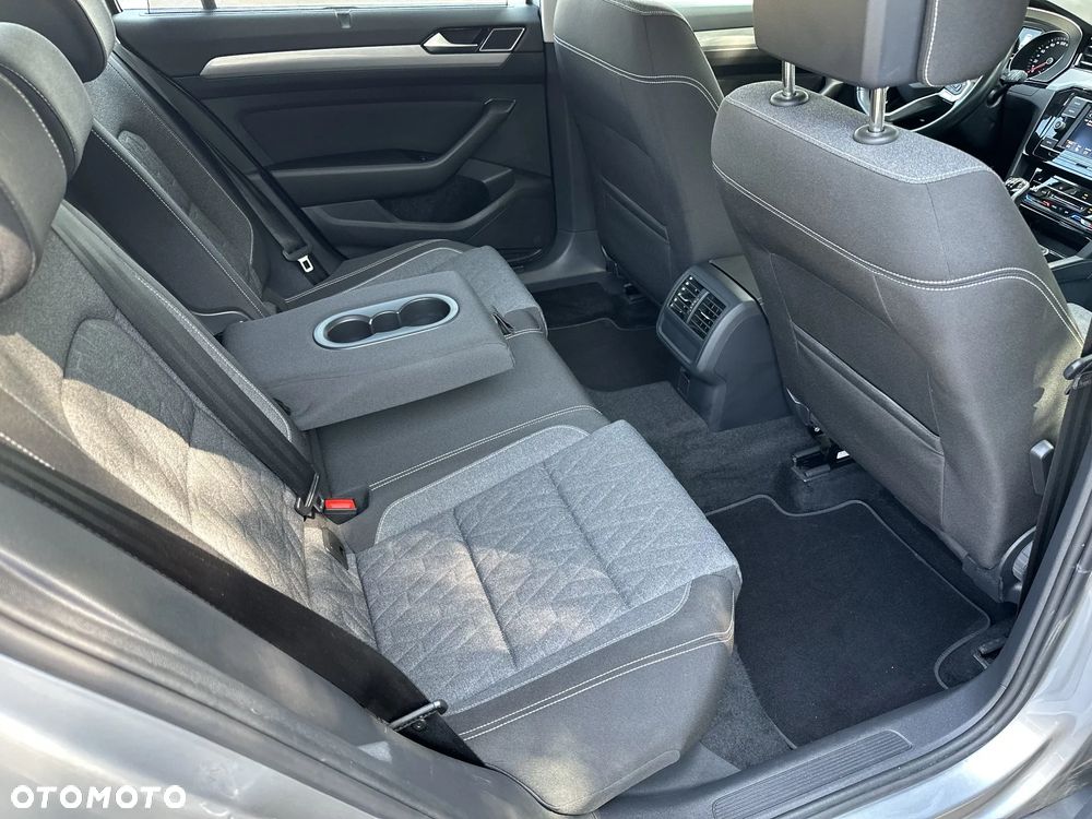 Volkswagen Passat 1.5 TSI EVO Business - 29