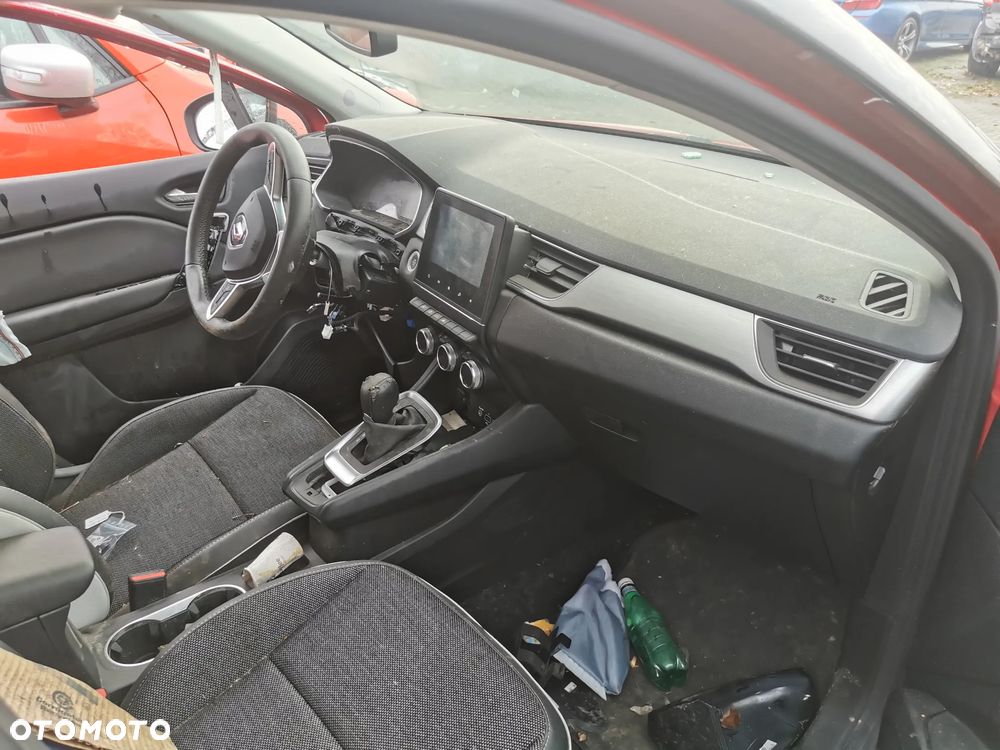 Renault Captur TCe 140 EDC GPF INTENS - 9