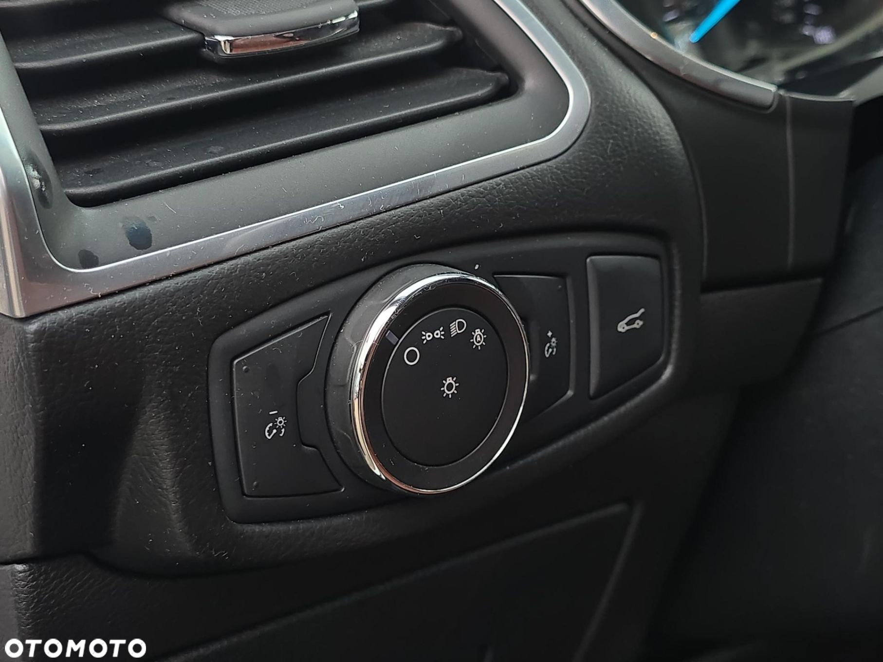 Ford Edge - 19