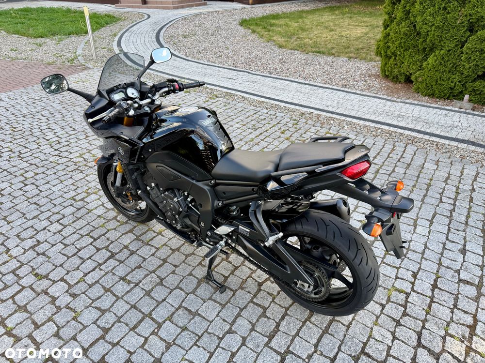 Yamaha FZ8 - 8