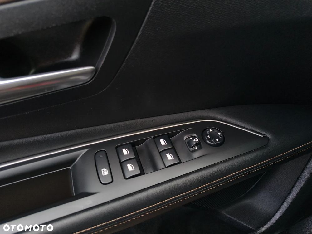 Peugeot 3008 1.5 BlueHDi GT S&S - 37