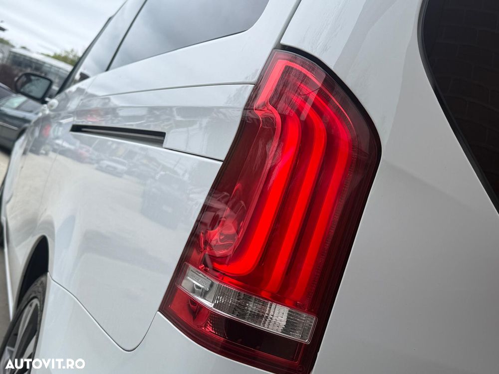 Mercedes-Benz V - 30