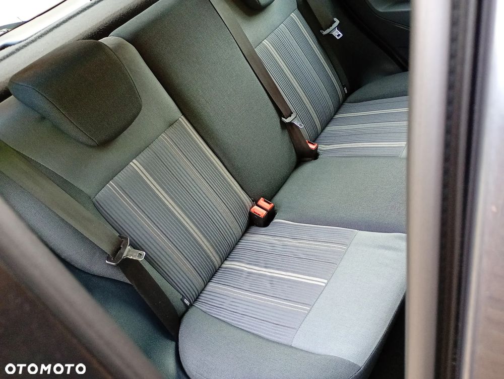 Ford Fiesta 1.25 Viva - 23