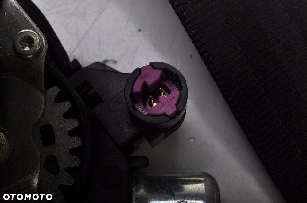 VOLVO S60 II V60 PAS PRAWY TYŁ TYLNY 39818856 - 4