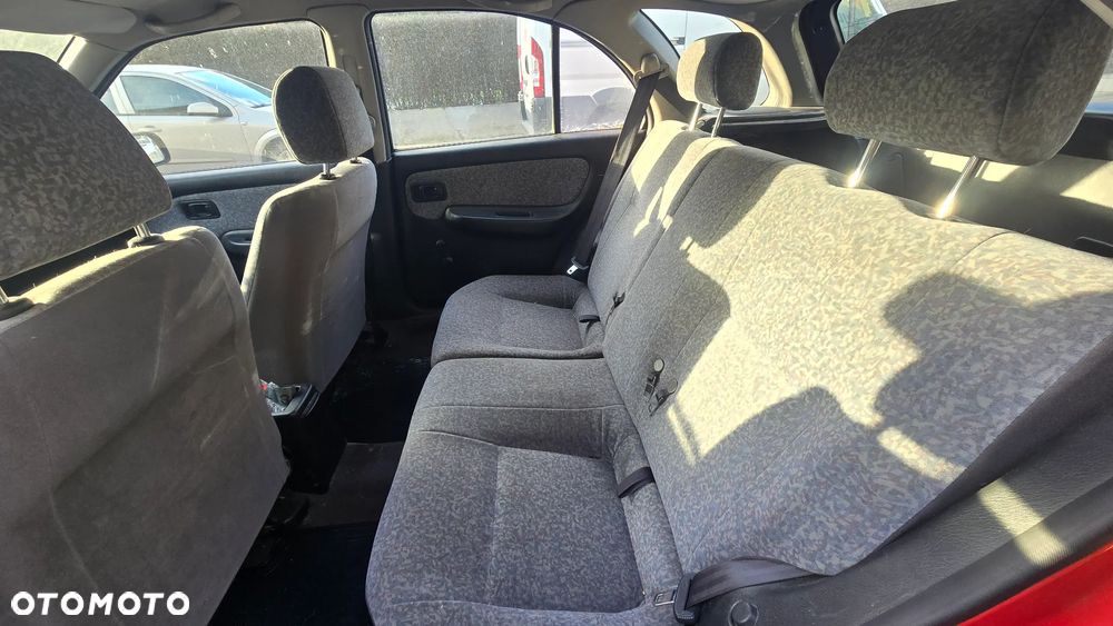 Nissan Almera 1.4 GX (zmk) - 11