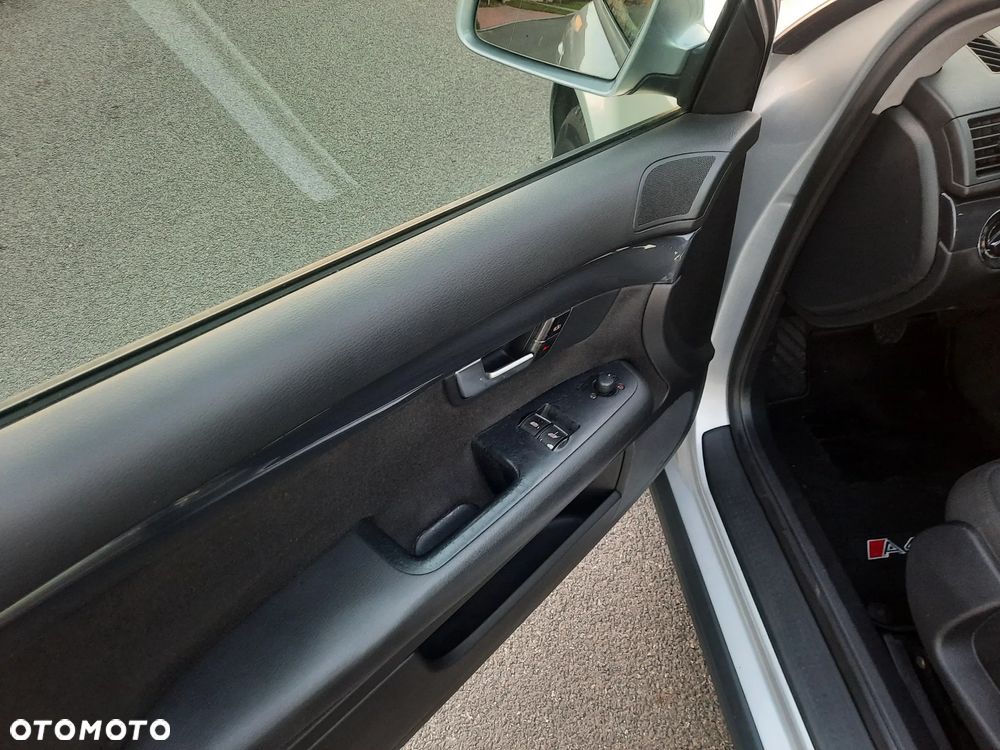 Audi A4 Limousine - 23