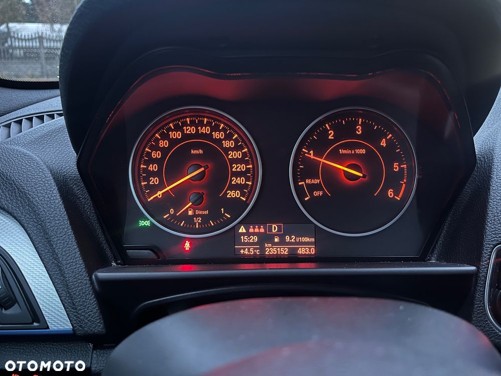 BMW Seria 1 125d Sport Line - 17