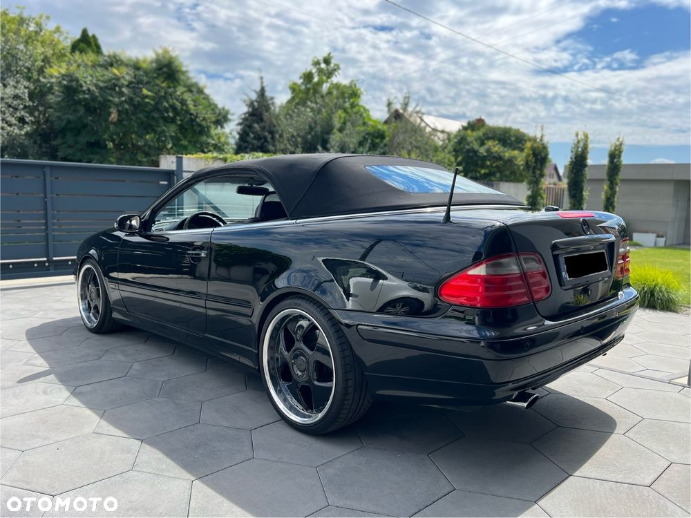 Mercedes-Benz CLK - 21