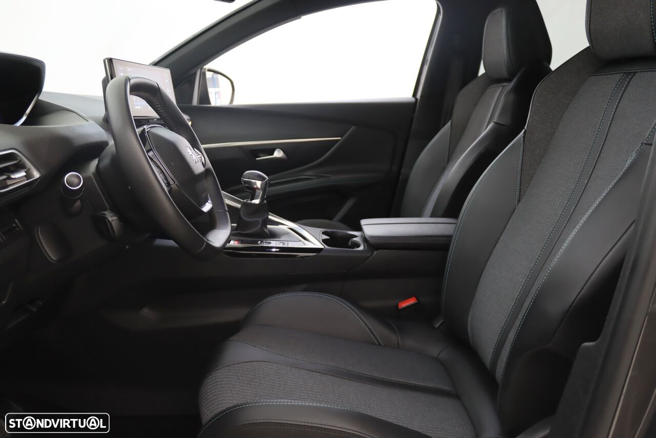 Peugeot 3008 1.2 PureTech Allure - 4