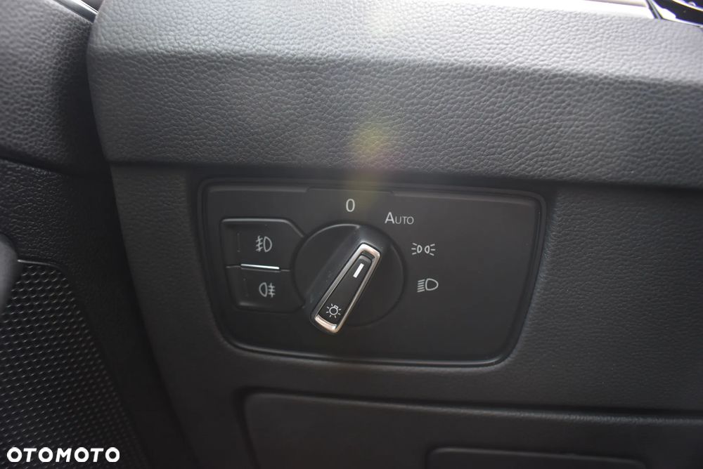 Volkswagen Passat 1.5 TSI EVO Highline DSG - 24