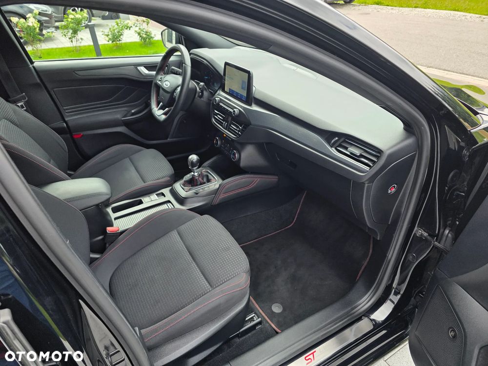 Ford Focus 1.5 EcoBoost ST-Line Business - 13