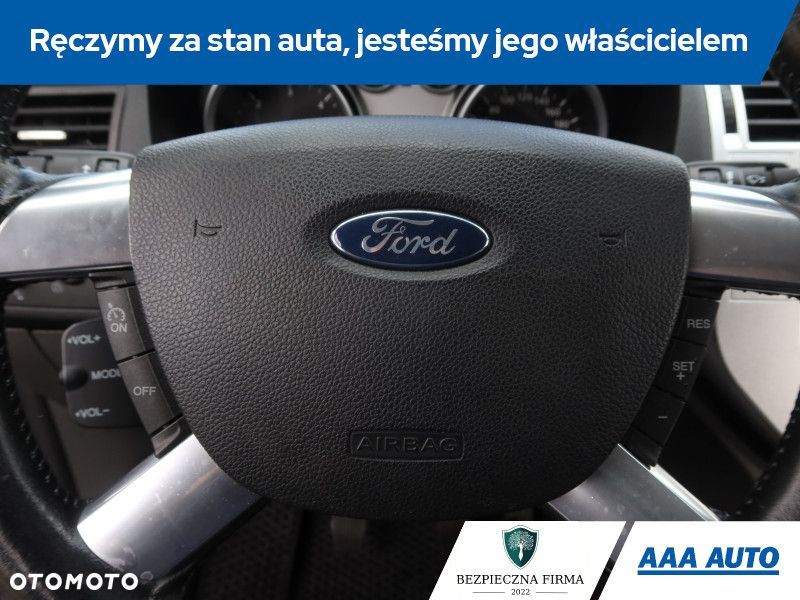 Ford Kuga - 16