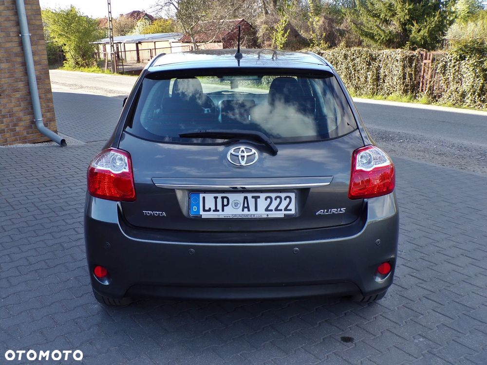 Toyota Auris 1.6 Life+ - 9