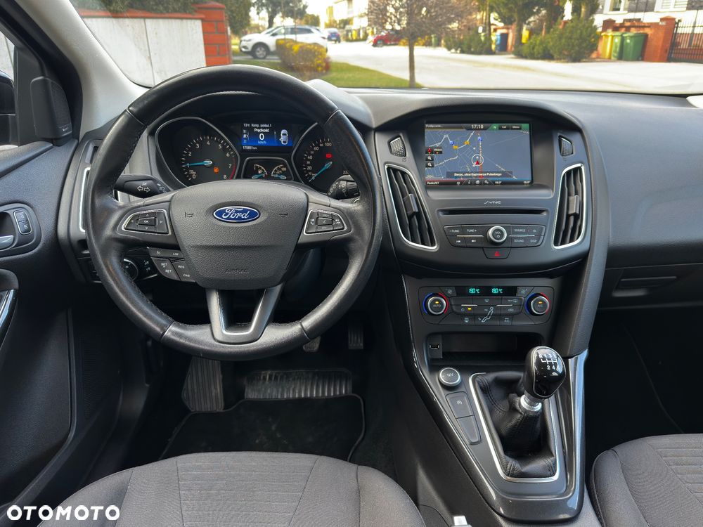 Ford Focus 1.5 EcoBoost Titanium ASS - 13