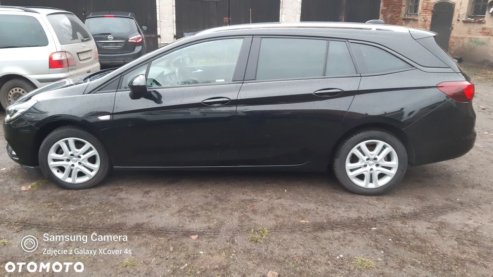 Opel Astra 1.4 Turbo Edition - 2