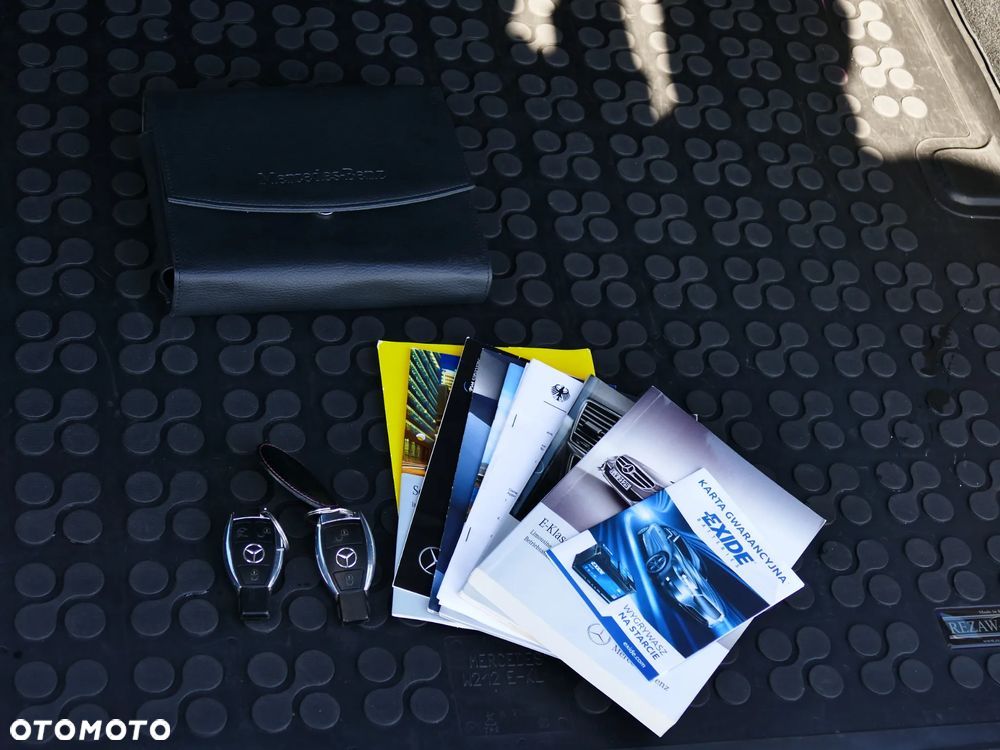 Mercedes-Benz Klasa E 200 BlueTEC 7G-TRONIC Elegance - 19